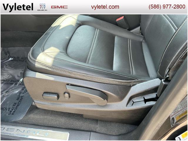 used 2022 GMC Canyon car, priced at $35,995