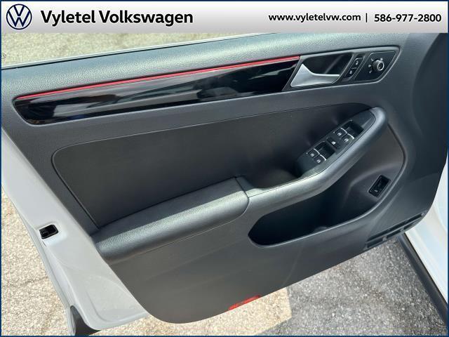 used 2016 Volkswagen Jetta car, priced at $12,995