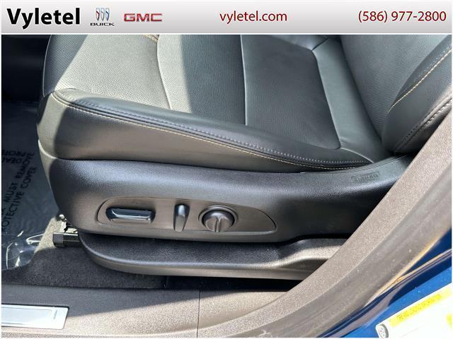 used 2022 Chevrolet Equinox car, priced at $25,995