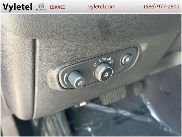 used 2022 Chevrolet Equinox car, priced at $25,995
