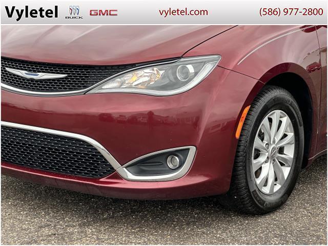 used 2018 Chrysler Pacifica car, priced at $18,995