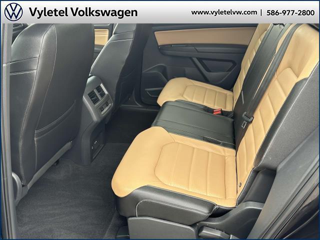 used 2020 Volkswagen Atlas Cross Sport car, priced at $30,995