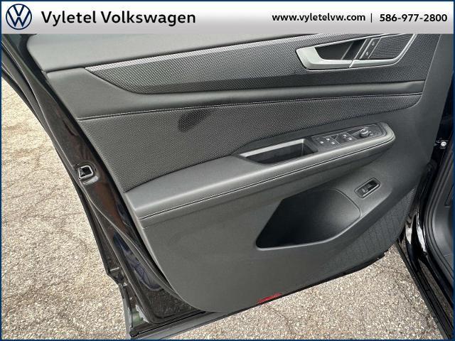 used 2024 Volkswagen Atlas Cross Sport car, priced at $41,995