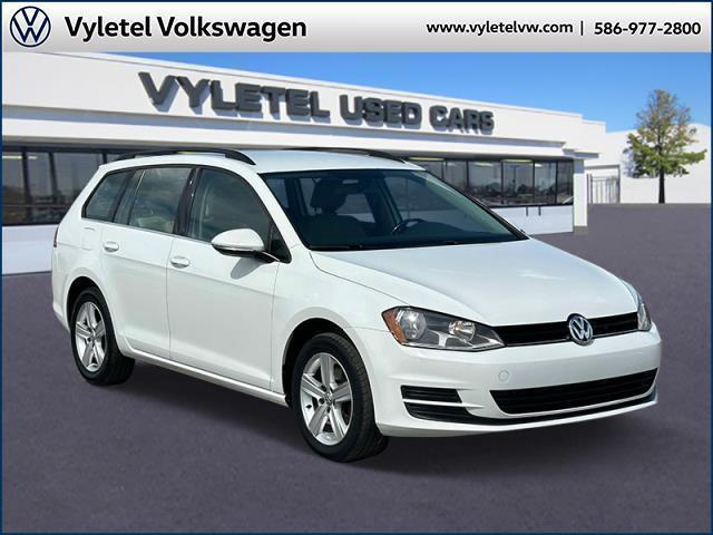 used 2015 Volkswagen Golf SportWagen car, priced at $10,995