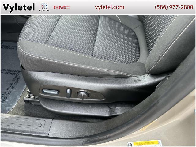 used 2022 GMC Acadia car, priced at $25,995