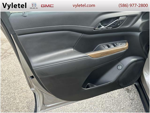 used 2022 GMC Acadia car, priced at $25,995
