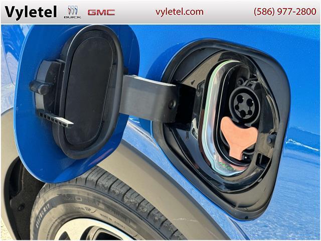 used 2023 Chevrolet Bolt EUV car, priced at $23,995
