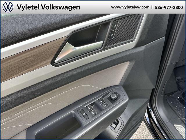 used 2021 Volkswagen Atlas car, priced at $29,995