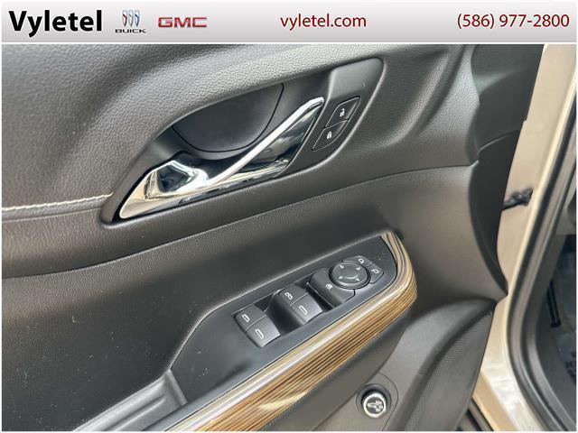 used 2022 GMC Acadia car, priced at $26,995