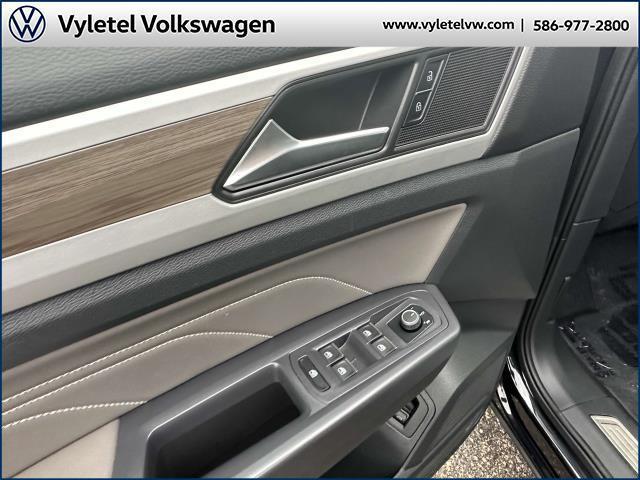 used 2021 Volkswagen Atlas car, priced at $29,995