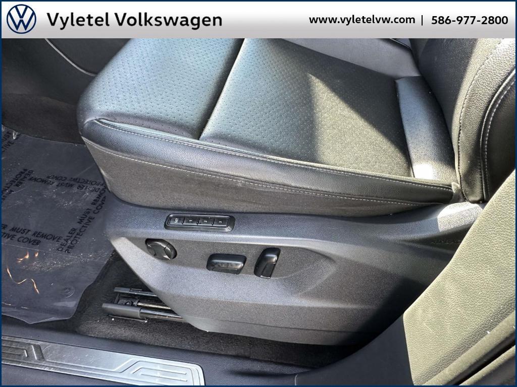 used 2019 Volkswagen Atlas car, priced at $21,995