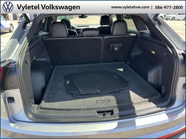 used 2021 Volkswagen Atlas Cross Sport car, priced at $31,995