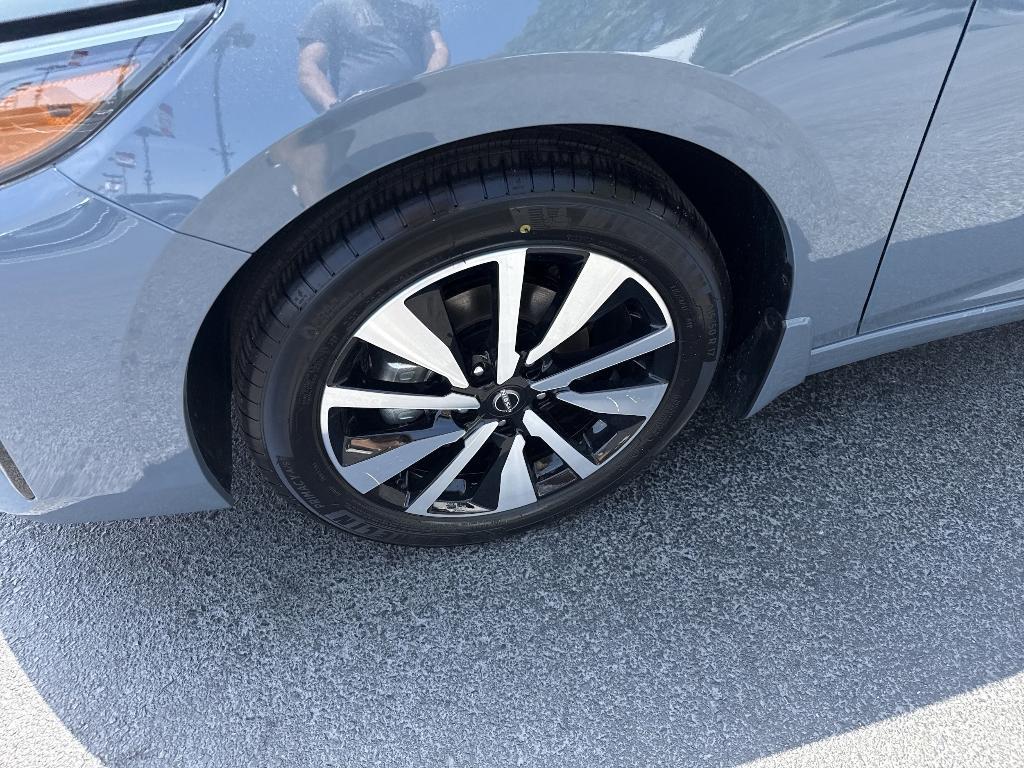 new 2025 Nissan Sentra car, priced at $26,202