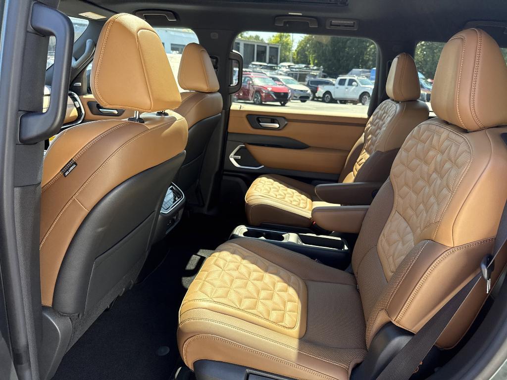 new 2025 Nissan Armada car, priced at $80,261