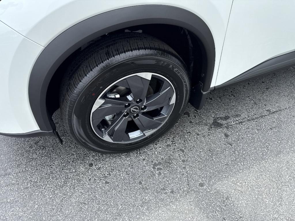 new 2025 Nissan Rogue car, priced at $32,422