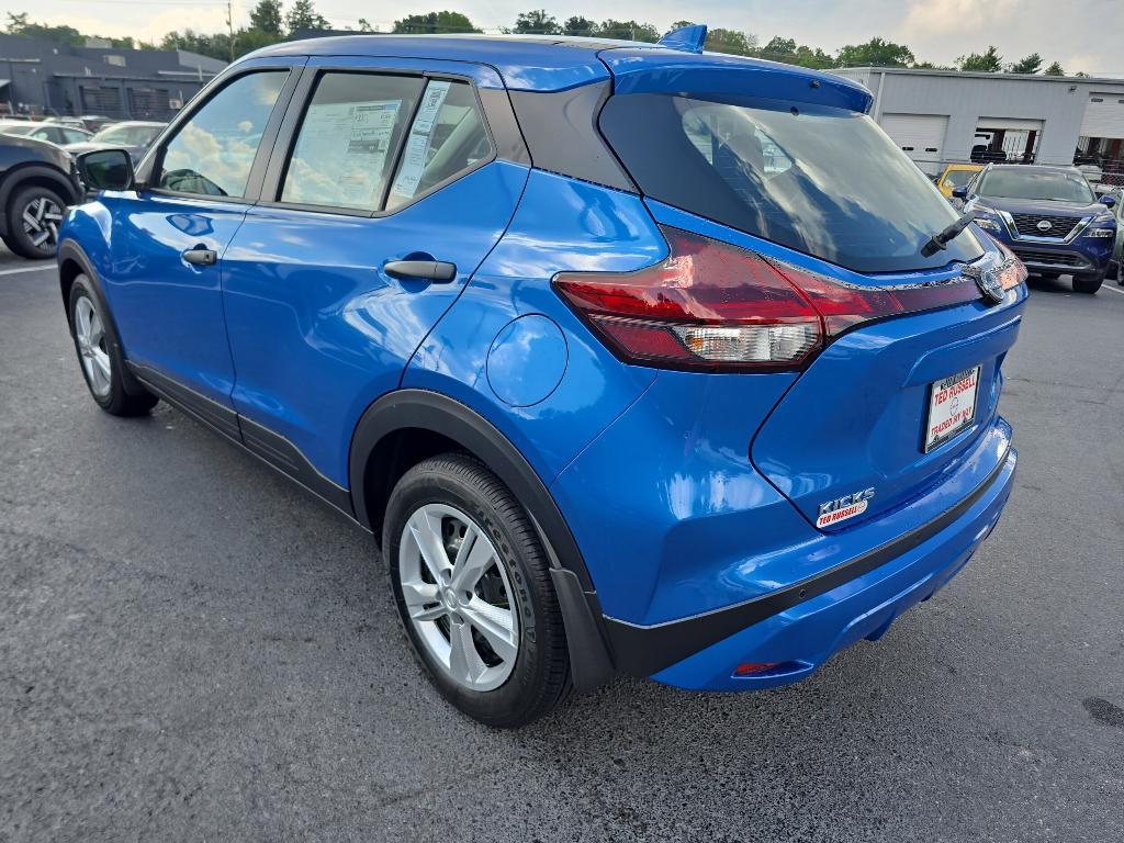 new 2025 Nissan Kicks Play car, priced at $22,935
