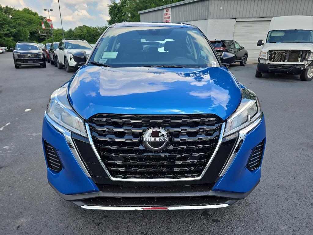 new 2025 Nissan Kicks Play car, priced at $22,935