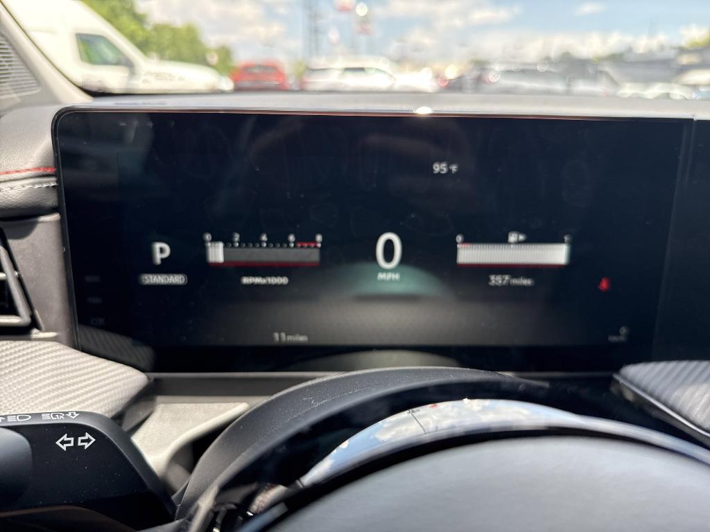 new 2025 Nissan Kicks car, priced at $28,380