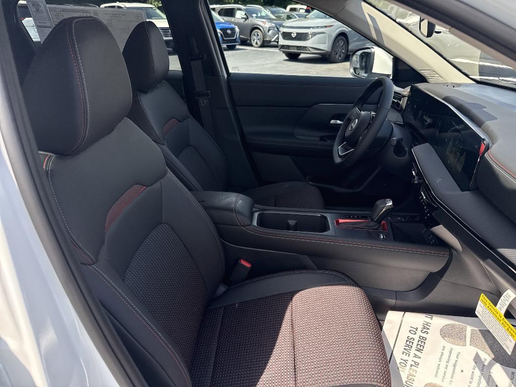 new 2025 Nissan Kicks car, priced at $27,702