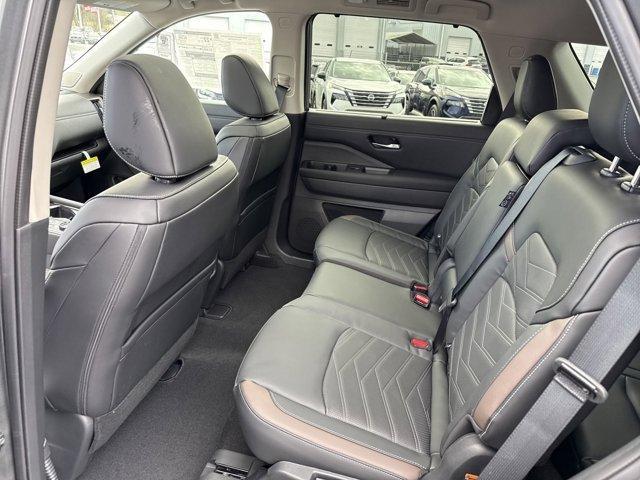 new 2025 Nissan Pathfinder car, priced at $49,963