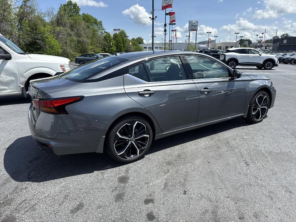 new 2025 Nissan Altima car, priced at $31,339