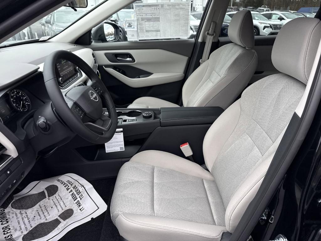 new 2025 Nissan Rogue car, priced at $32,020