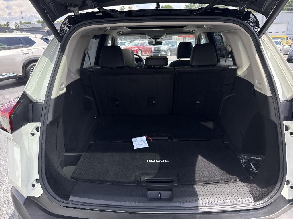 used 2021 Nissan Rogue car, priced at $27,888