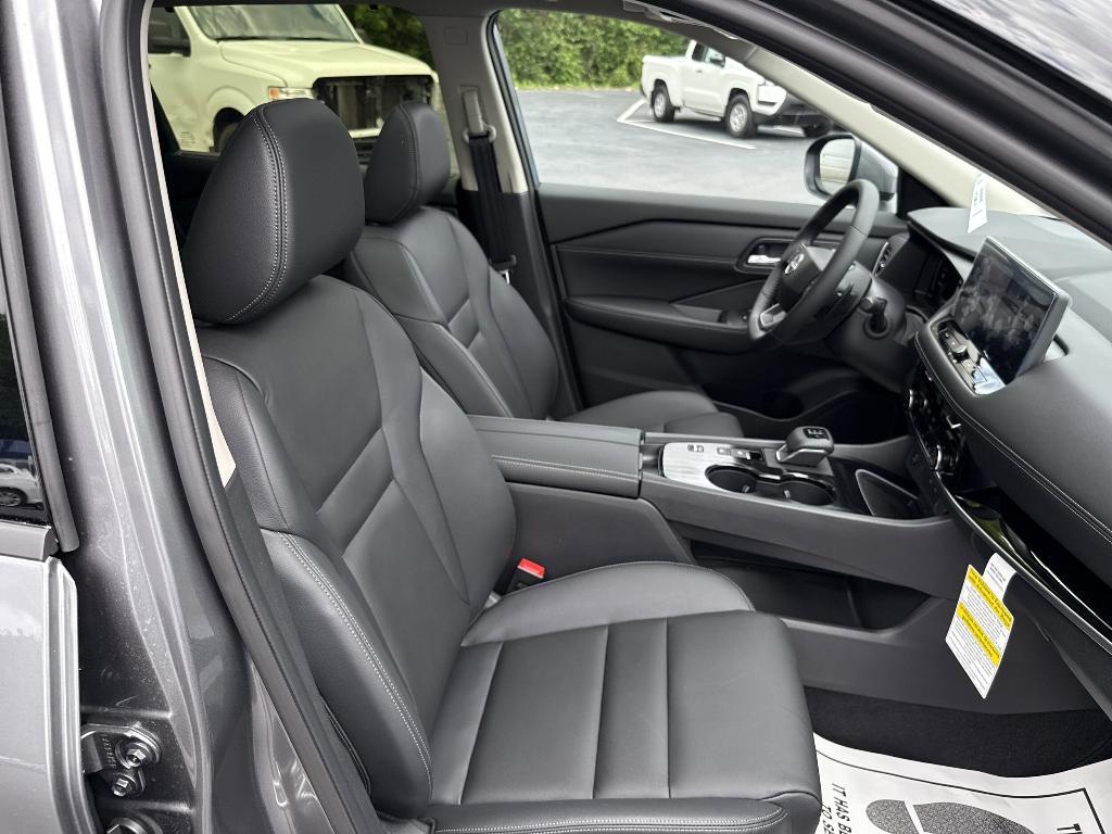 new 2025 Nissan Rogue car, priced at $37,554