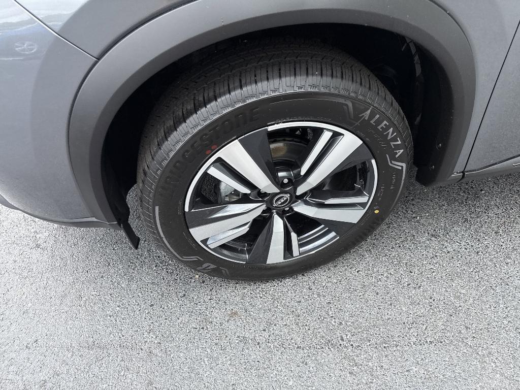 new 2025 Nissan Rogue car, priced at $37,554