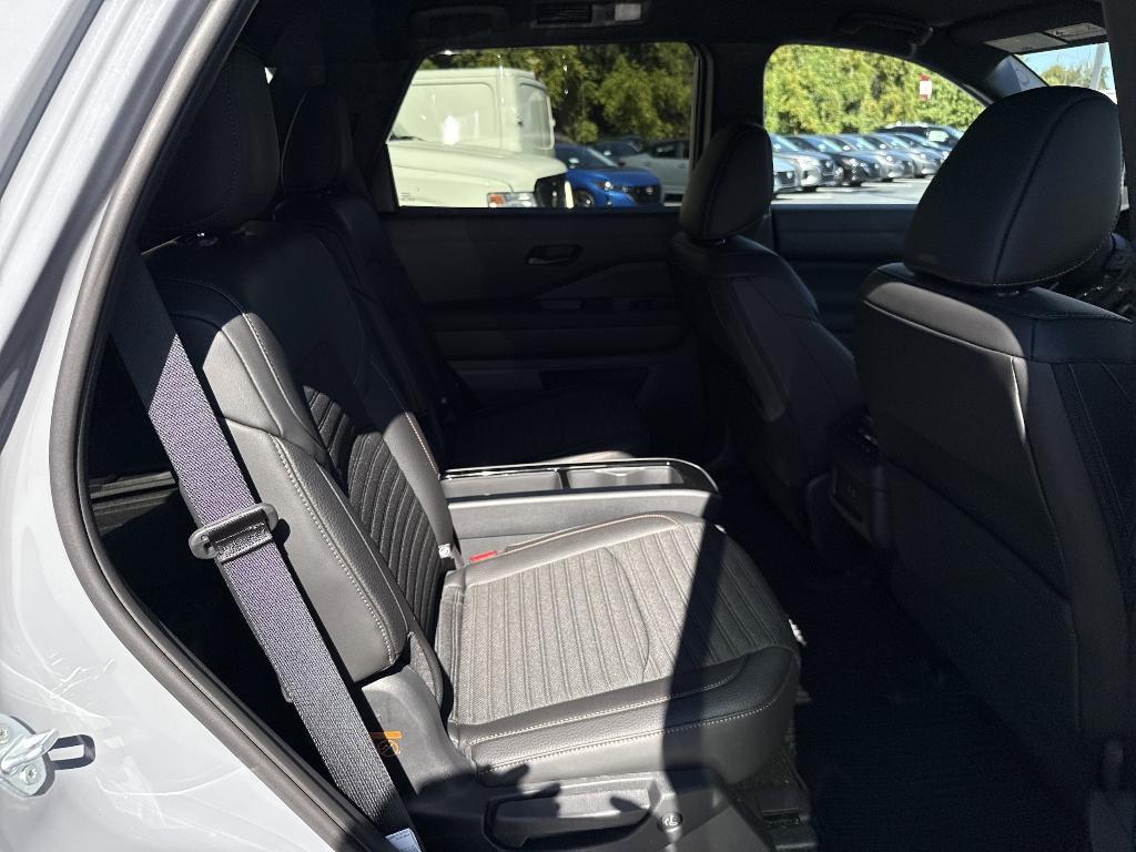 new 2025 Nissan Pathfinder car, priced at $38,249