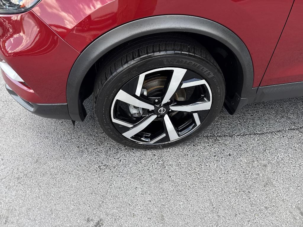 used 2020 Nissan Rogue Sport car, priced at $24,988