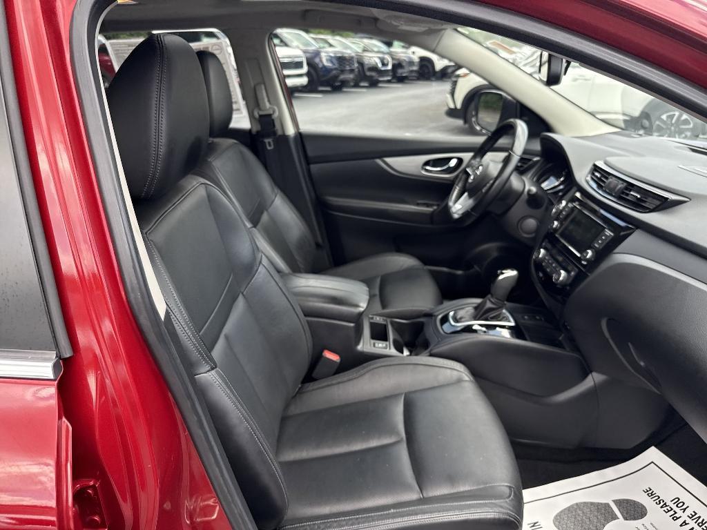 used 2020 Nissan Rogue Sport car, priced at $24,988