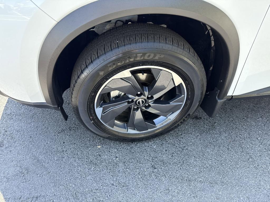 used 2024 Nissan Rogue car, priced at $35,995