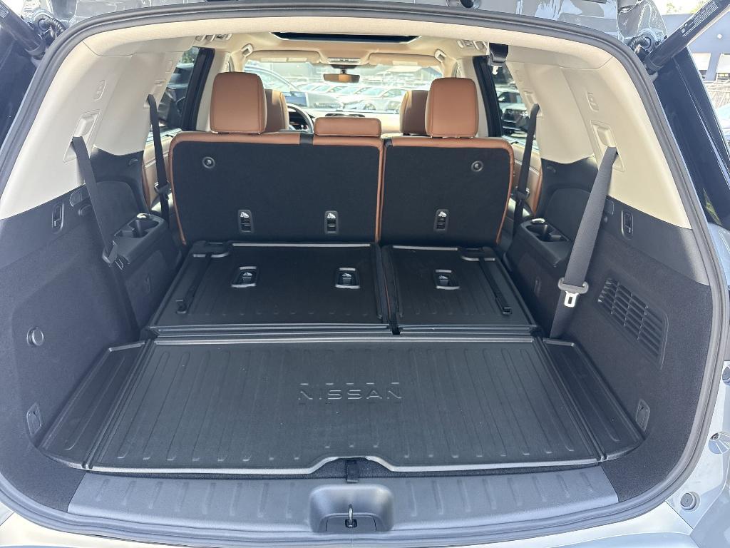 new 2025 Nissan Pathfinder car, priced at $50,302