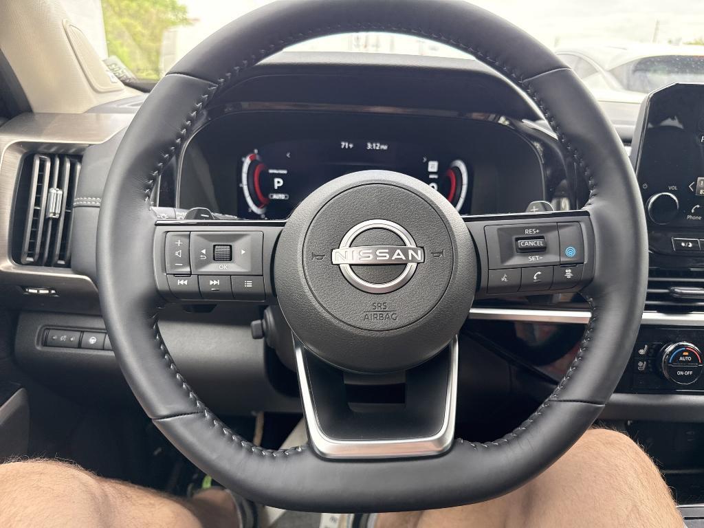 new 2025 Nissan Pathfinder car, priced at $51,253