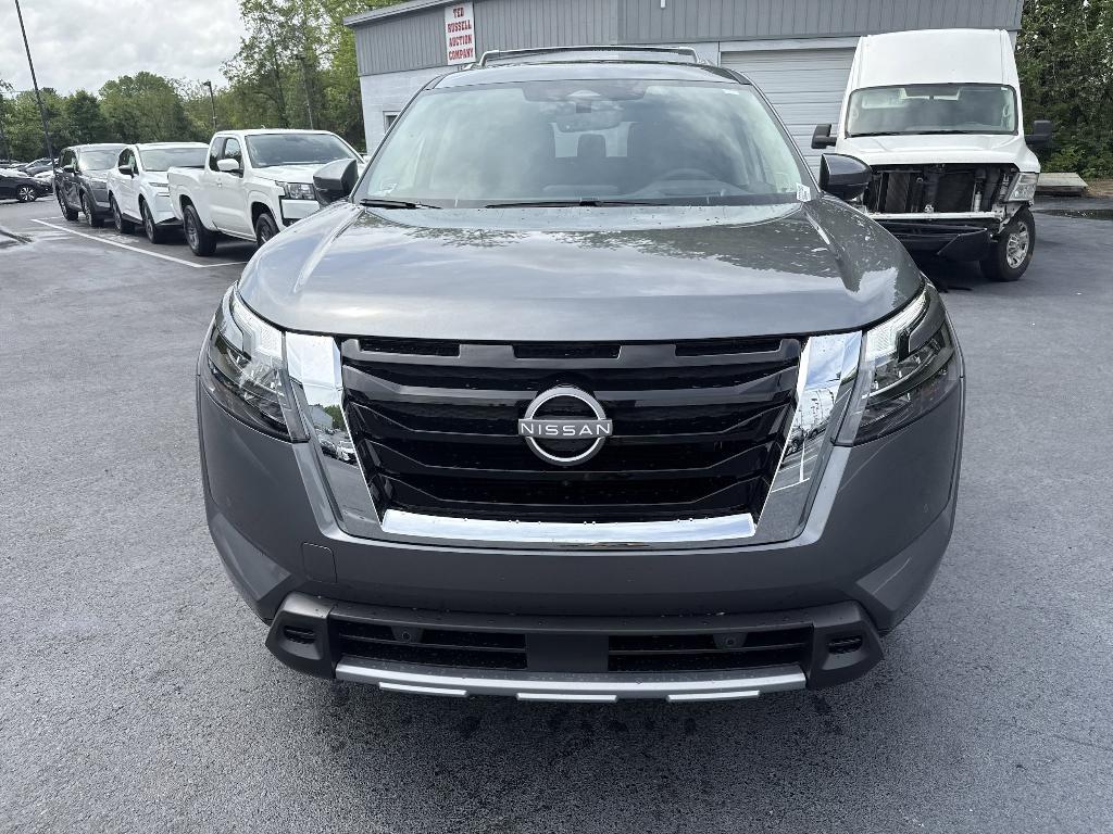 new 2025 Nissan Pathfinder car, priced at $51,253