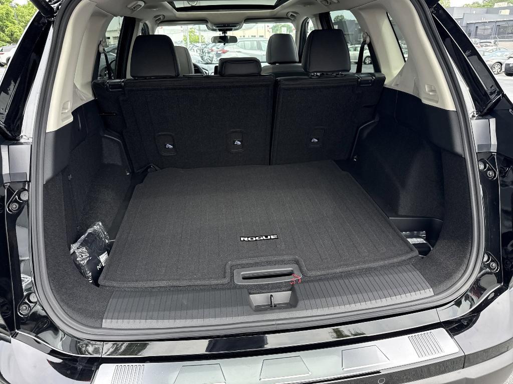 new 2025 Nissan Rogue car, priced at $32,024