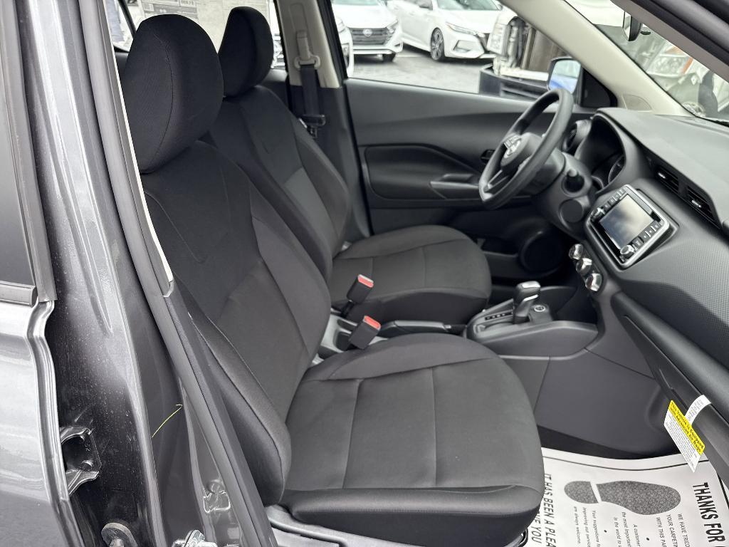 new 2025 Nissan Kicks Play car, priced at $22,348