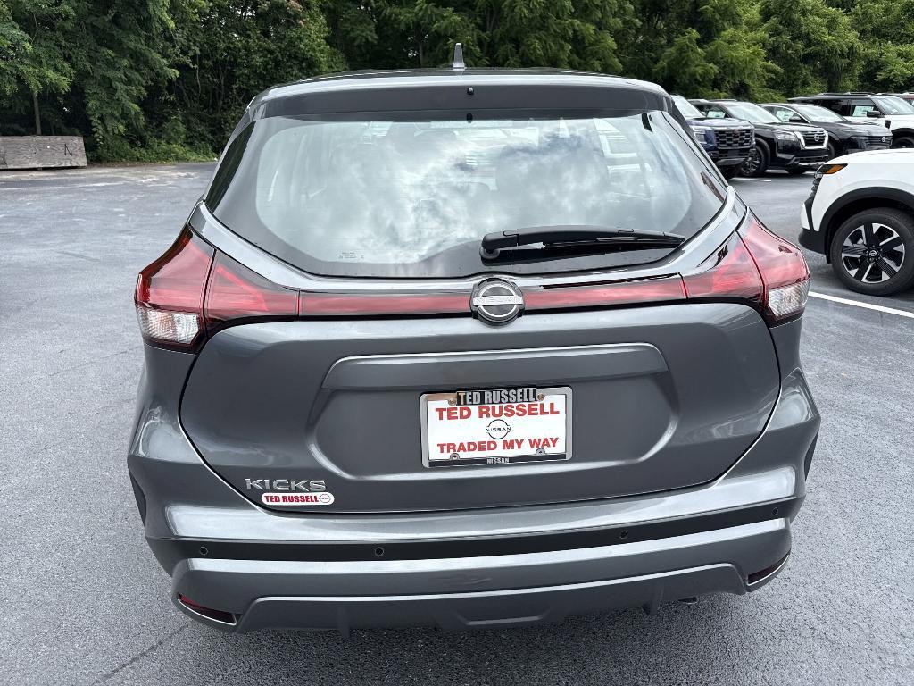 new 2025 Nissan Kicks Play car, priced at $22,348