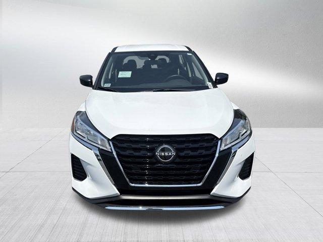 new 2025 Nissan Kicks Play car, priced at $22,935