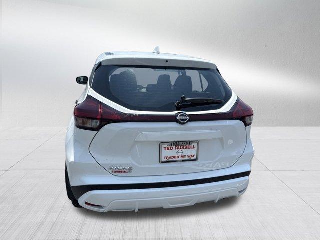 new 2025 Nissan Kicks Play car, priced at $22,935
