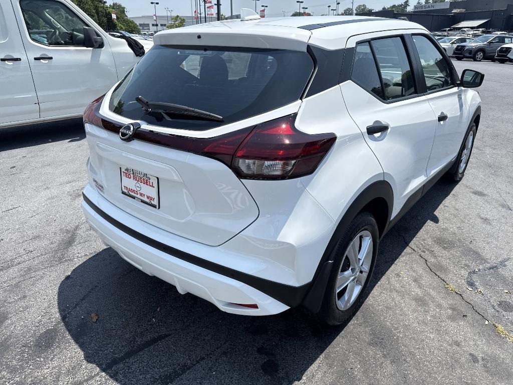 new 2025 Nissan Kicks Play car, priced at $22,935