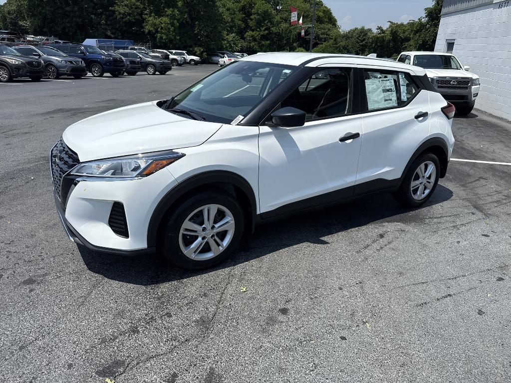 new 2025 Nissan Kicks Play car, priced at $22,935