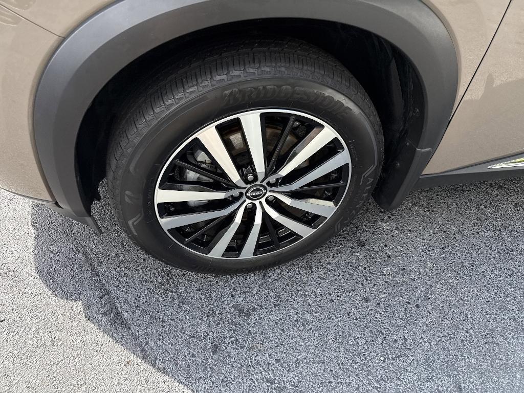used 2024 Nissan Pathfinder car, priced at $45,888