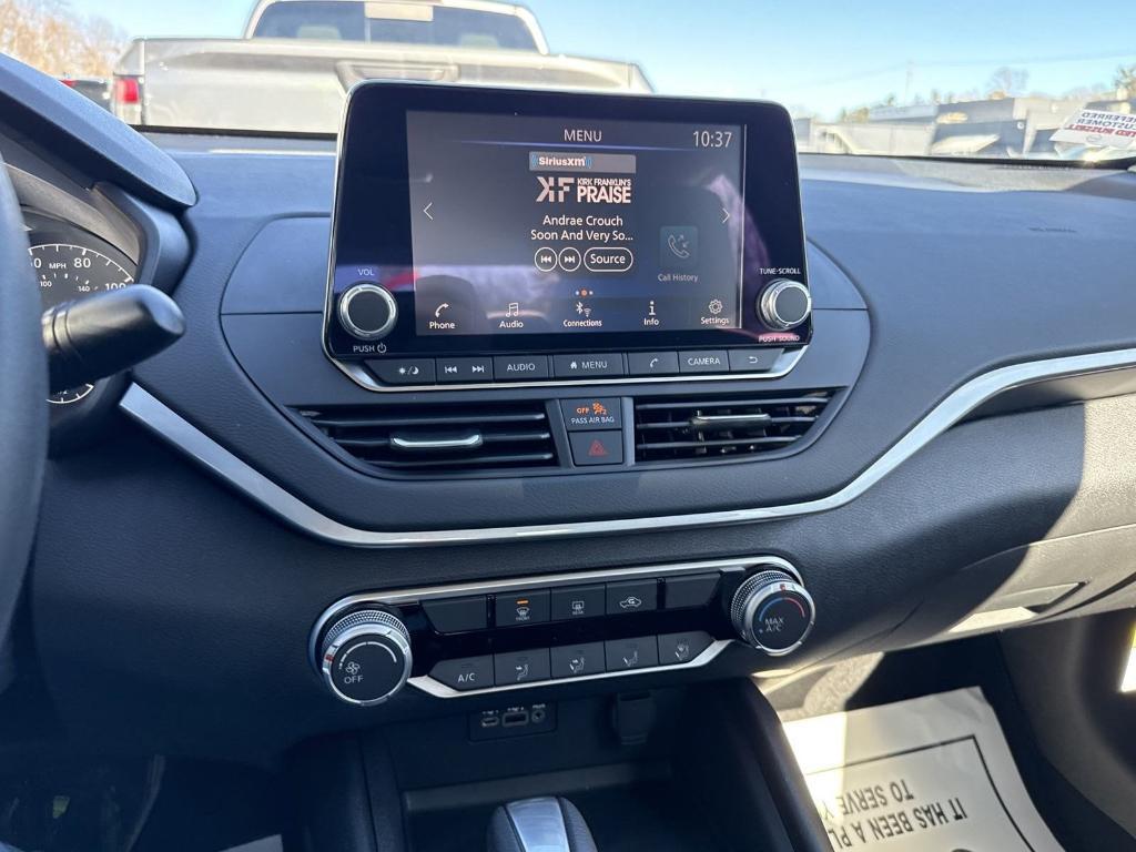 new 2025 Nissan Altima car, priced at $26,614