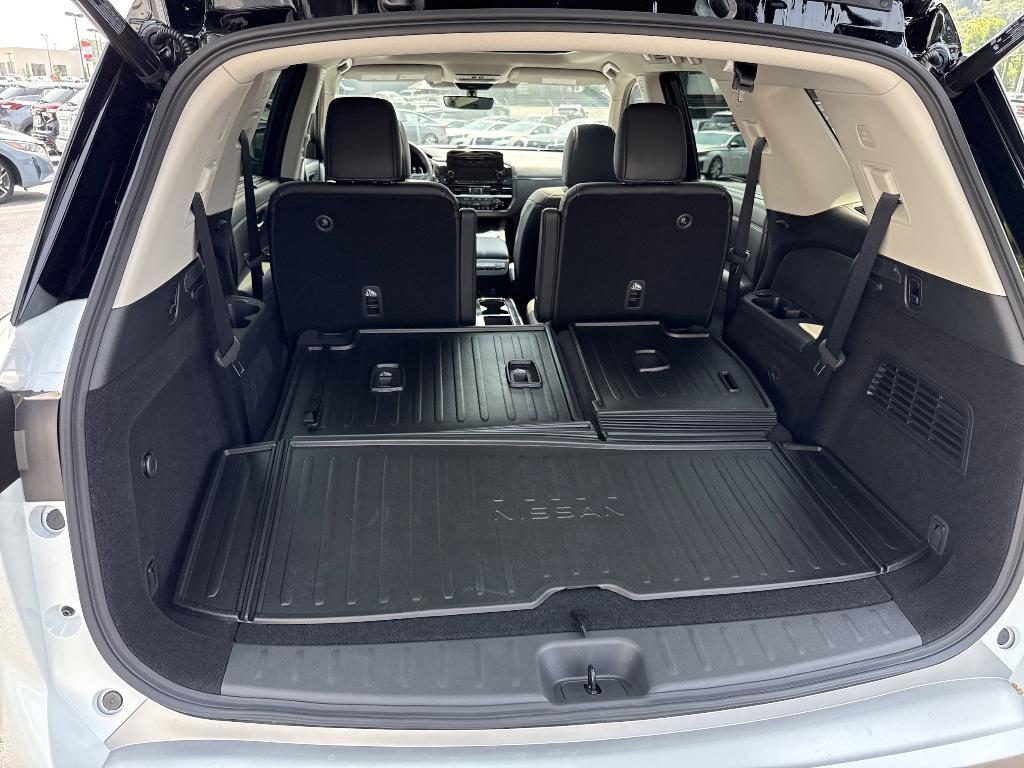 new 2025 Nissan Pathfinder car, priced at $51,053