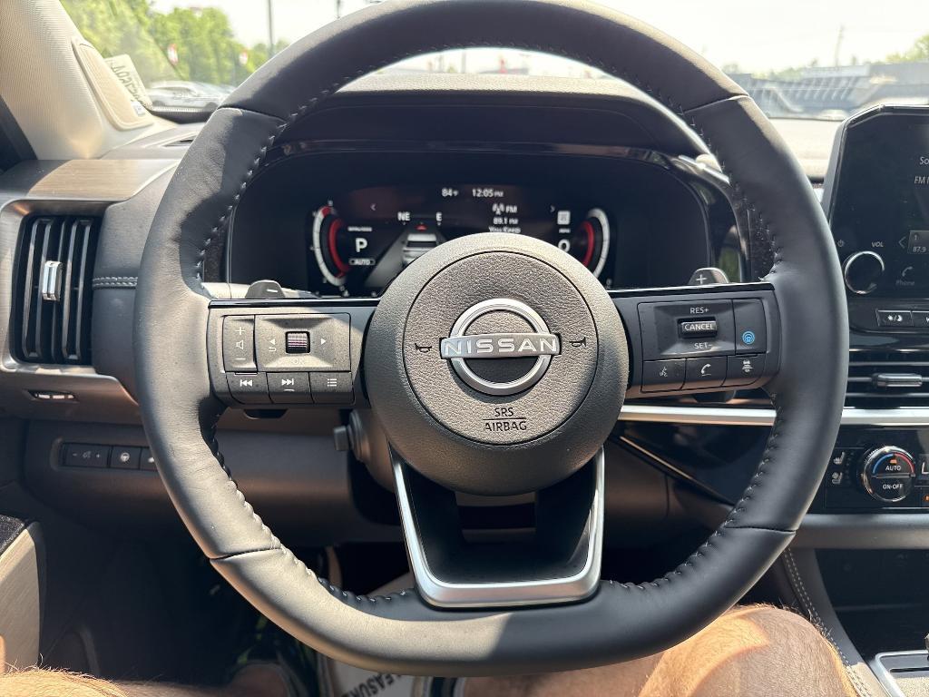 new 2025 Nissan Pathfinder car, priced at $51,053