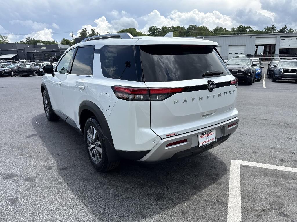 new 2025 Nissan Pathfinder car, priced at $42,449