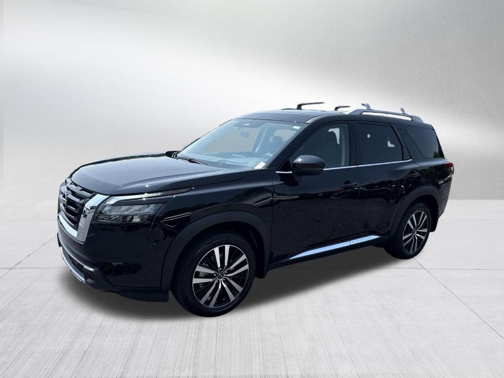new 2025 Nissan Pathfinder car, priced at $50,168