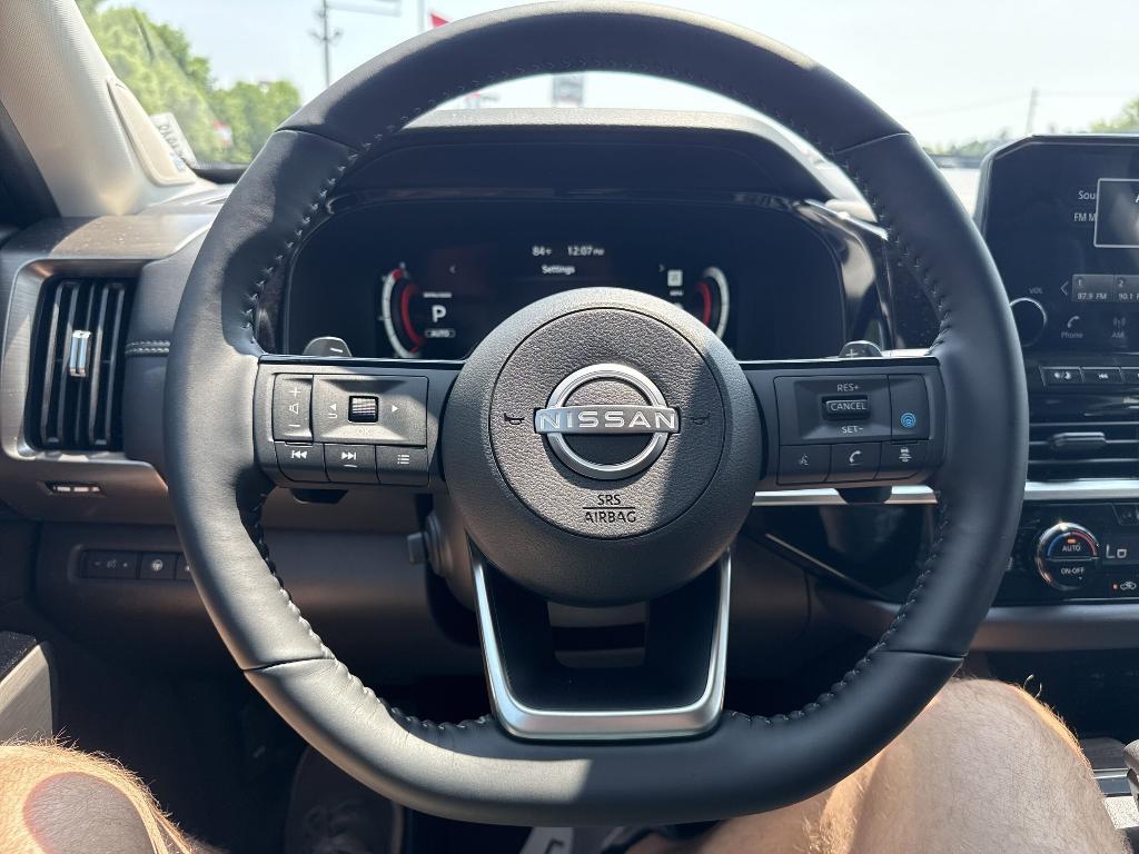 new 2025 Nissan Pathfinder car, priced at $50,168